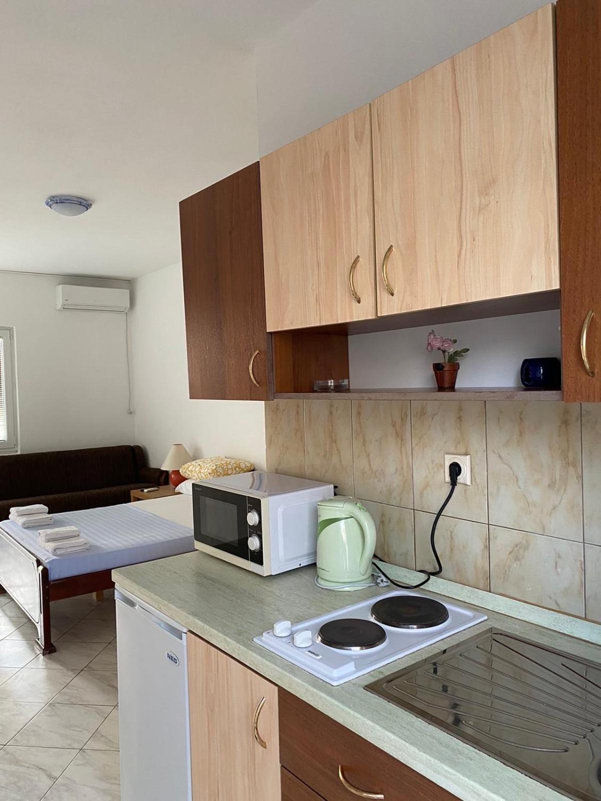 Apartments Vila Kurtagic Dobra Voda Luaran gambar