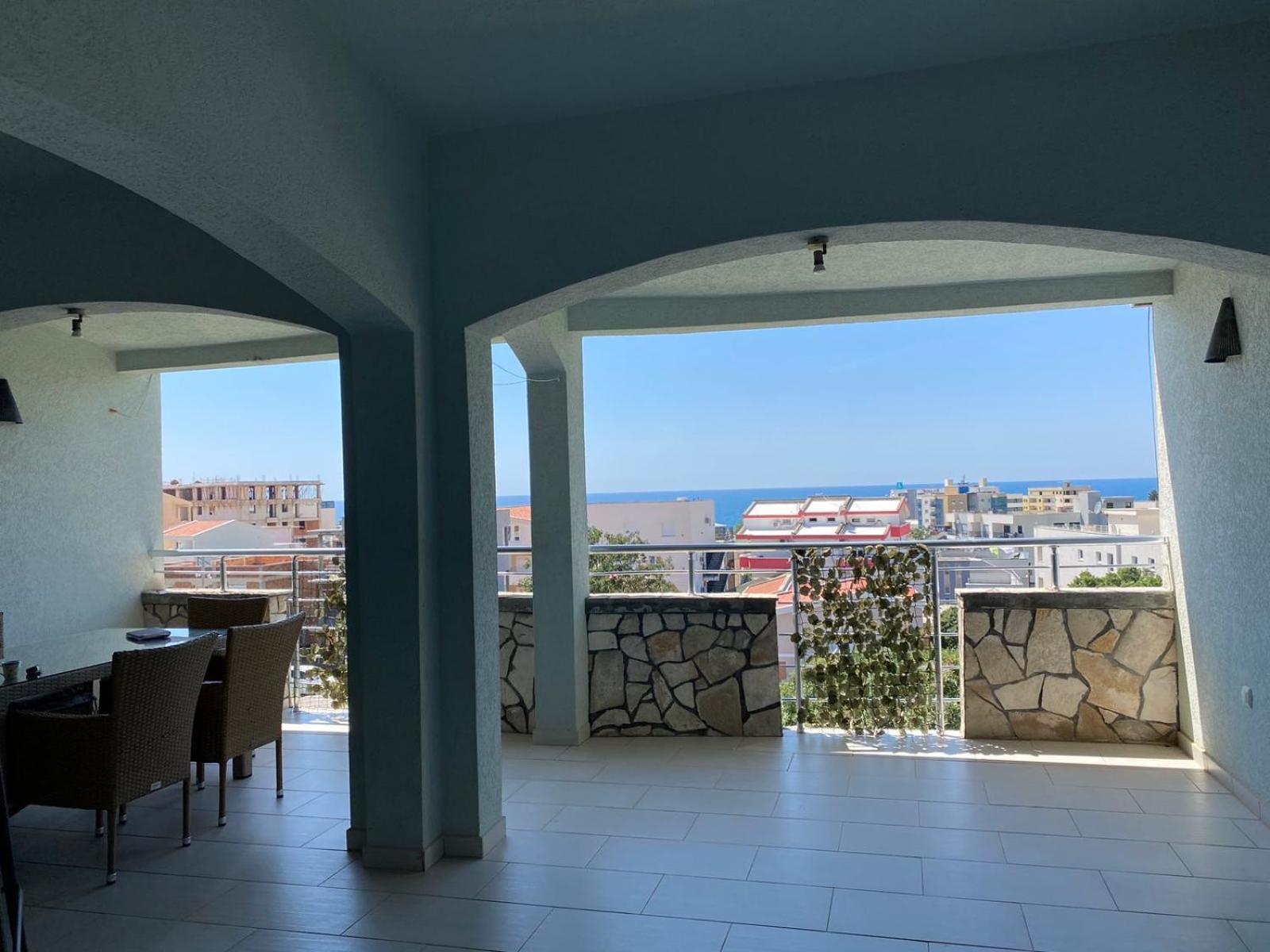 Apartments Vila Kurtagic Dobra Voda Luaran gambar