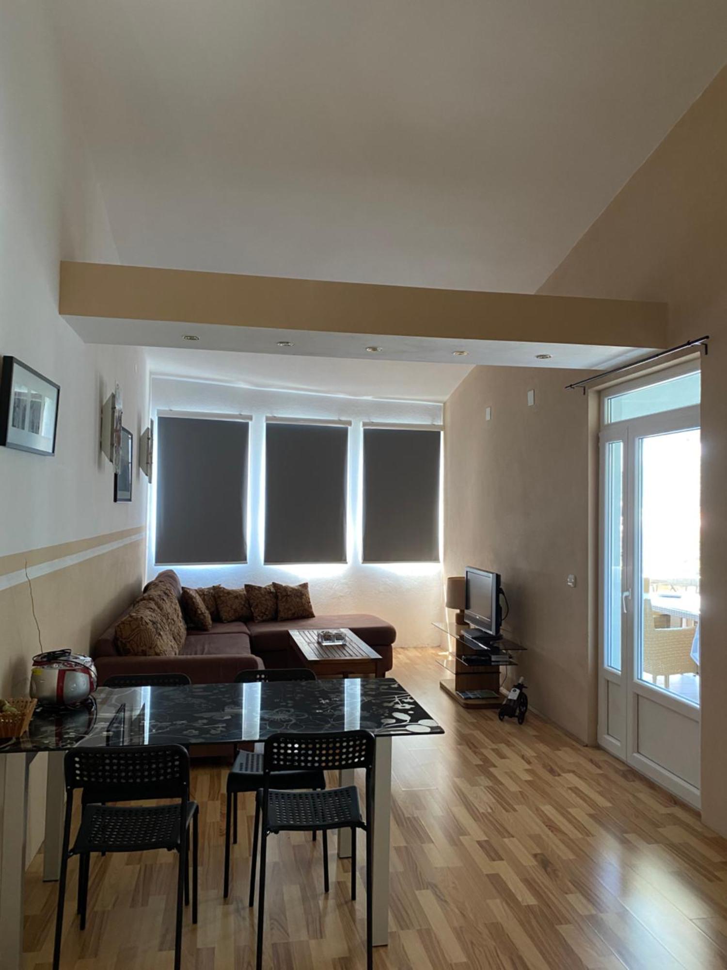 Apartments Vila Kurtagic Dobra Voda Luaran gambar
