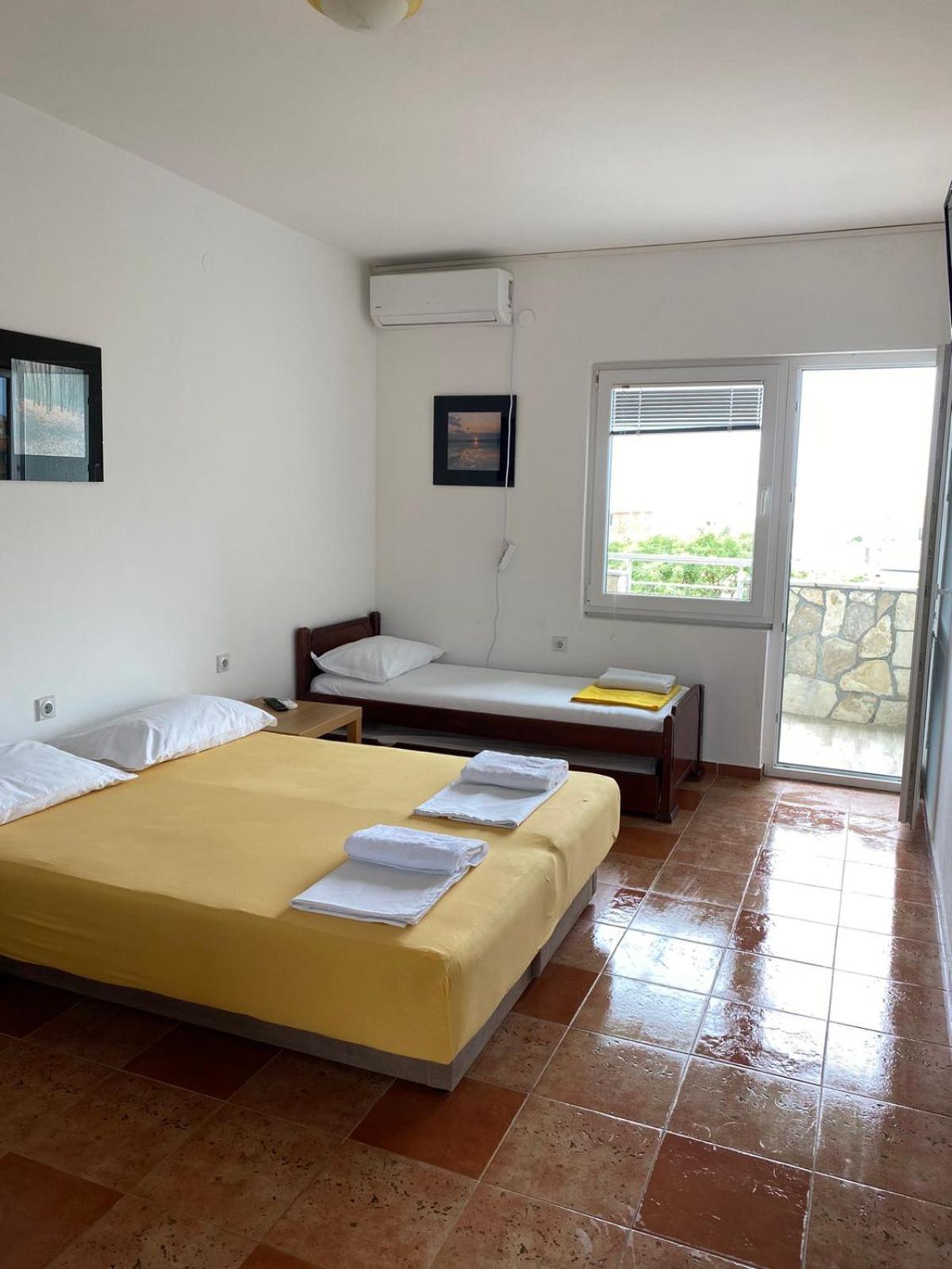 Apartments Vila Kurtagic Dobra Voda Bilik gambar