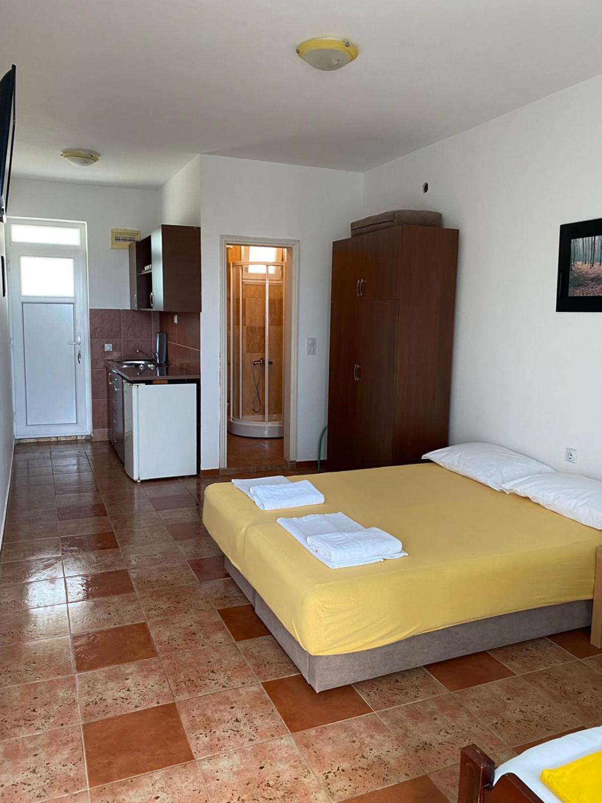 Apartments Vila Kurtagic Dobra Voda Bilik gambar