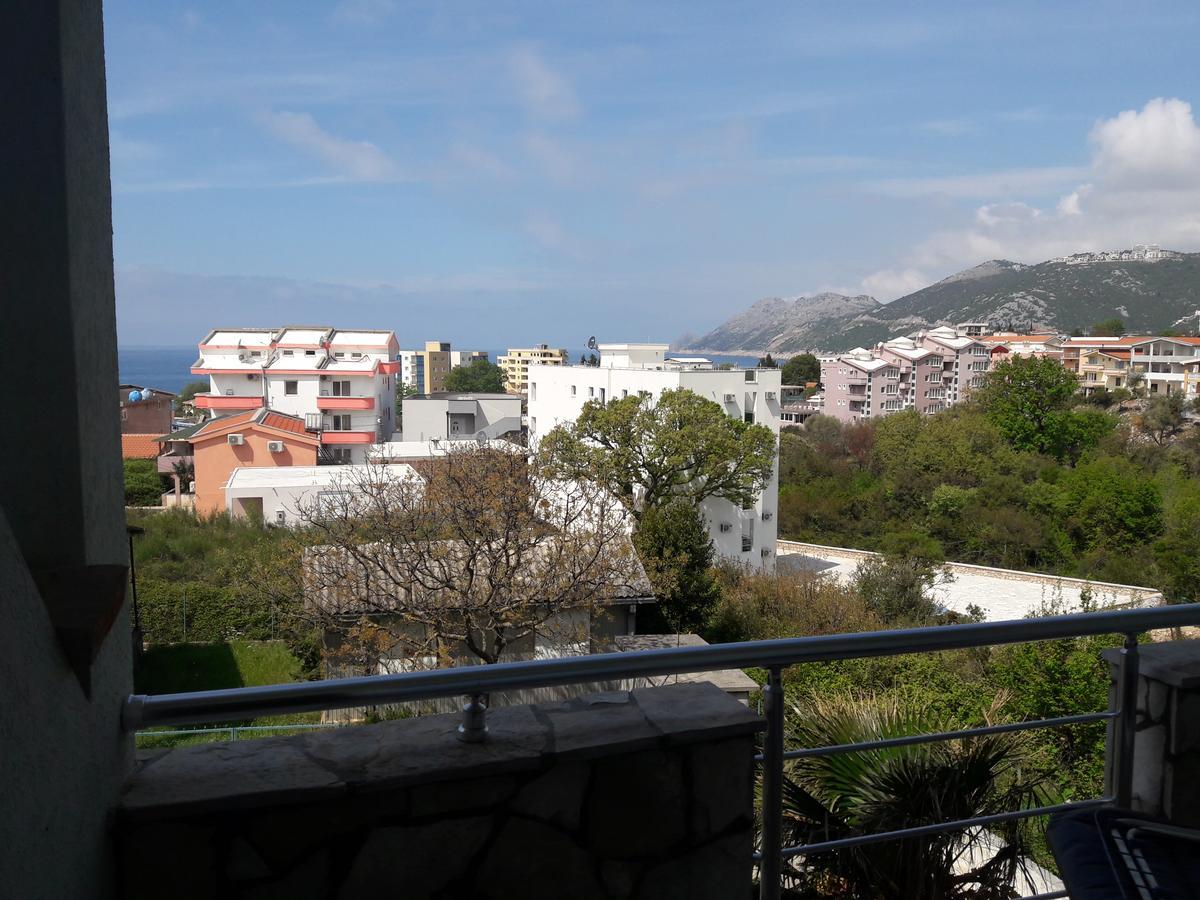 Apartments Vila Kurtagic Dobra Voda Luaran gambar