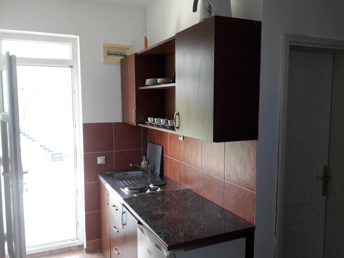 Apartments Vila Kurtagic Dobra Voda Luaran gambar